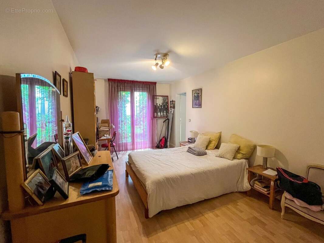 Appartement à LE RAINCY