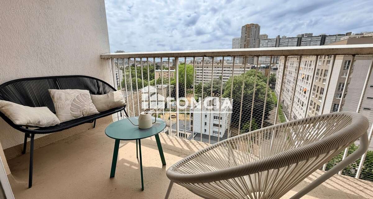 Place d’italie – 2 pieces en parfat etat avec terrasse (11 m2) – vue degagee - photo 4