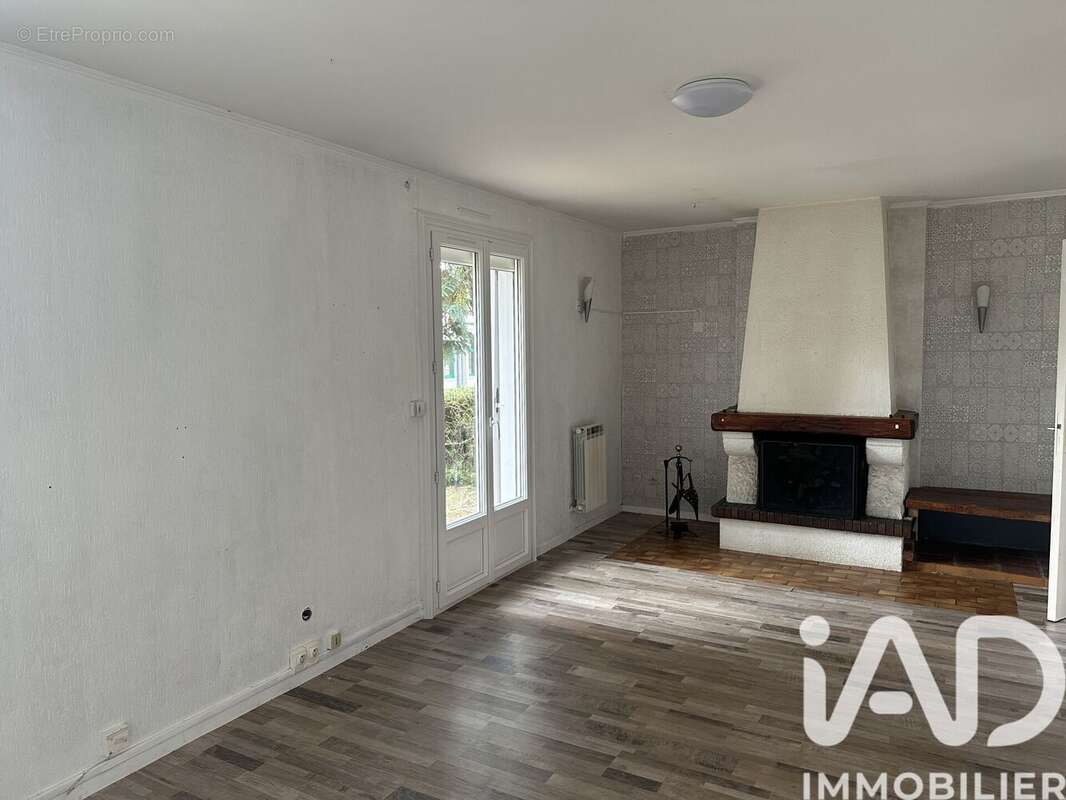Maison 94 m² à La Milesse  - photo 6