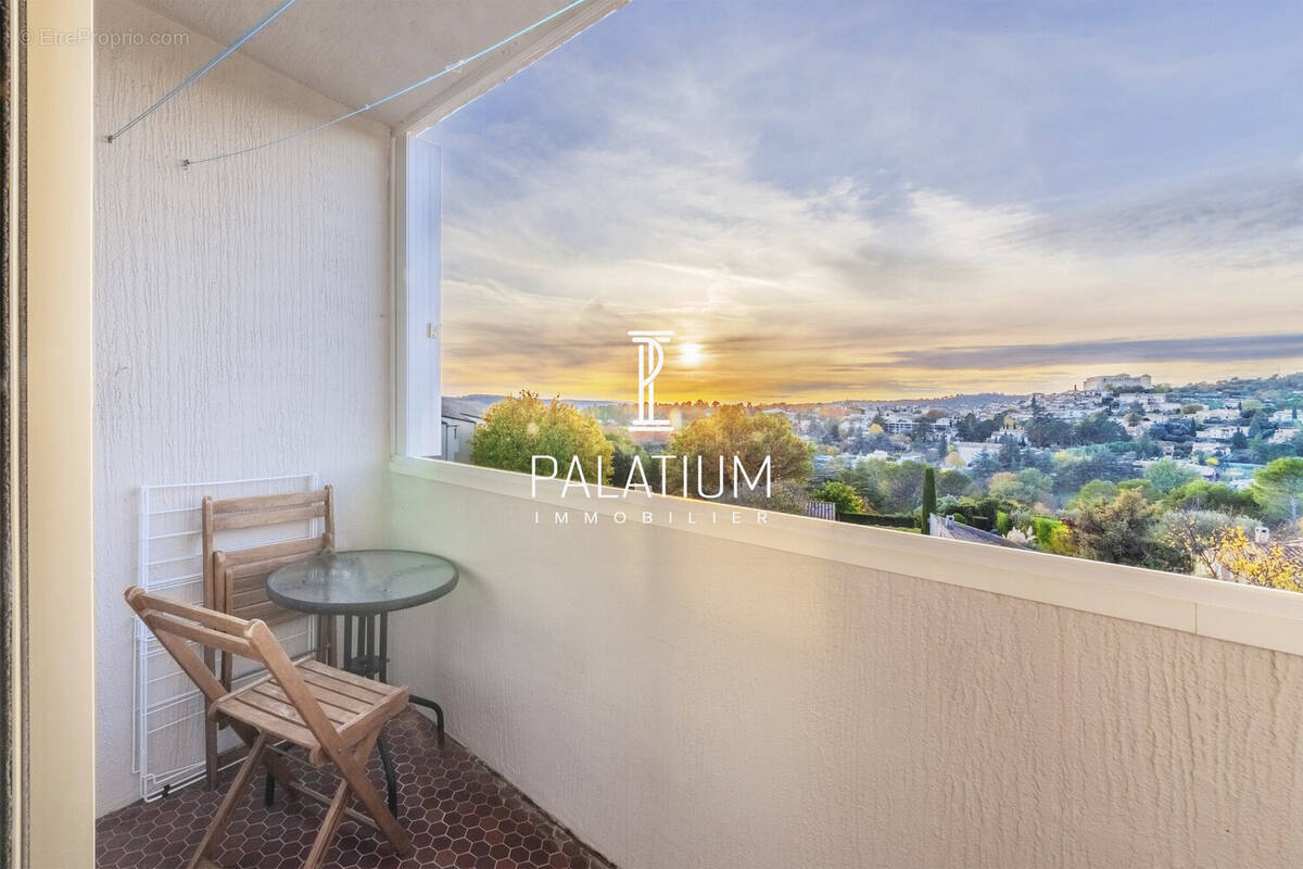 Appartement à GREOUX-LES-BAINS