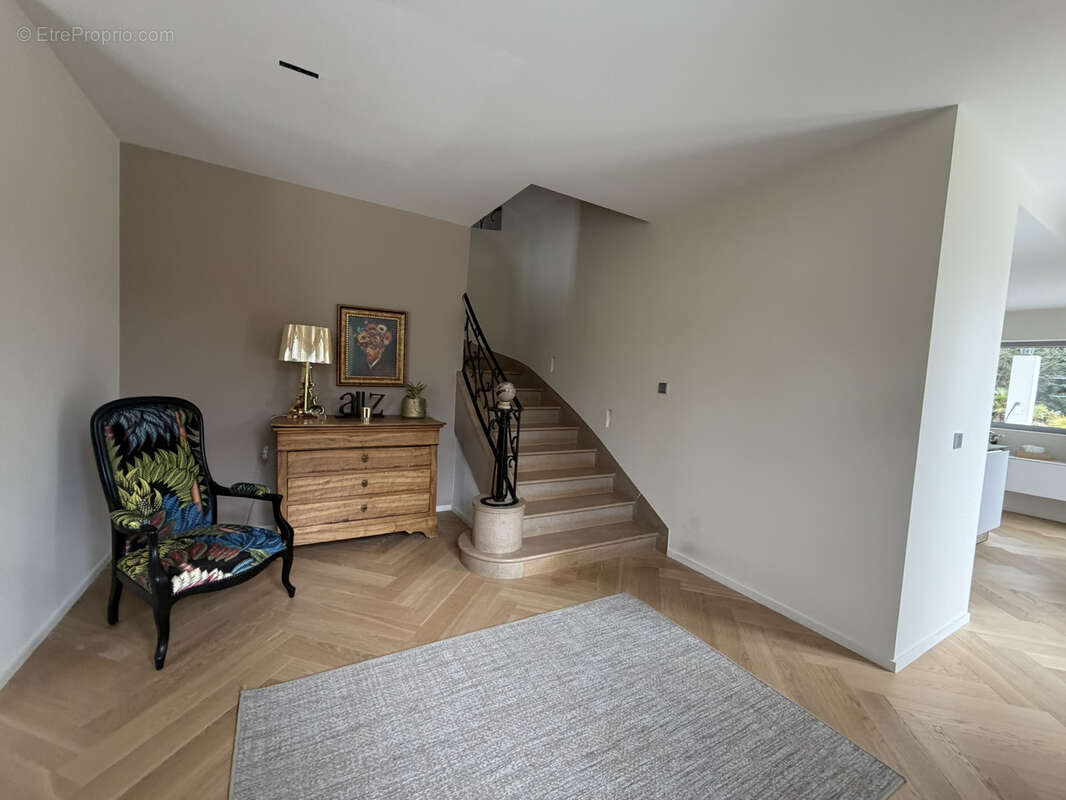 Bien d'exception de 350 m2 sur 3,4 hectares de parc arboré - photo 16