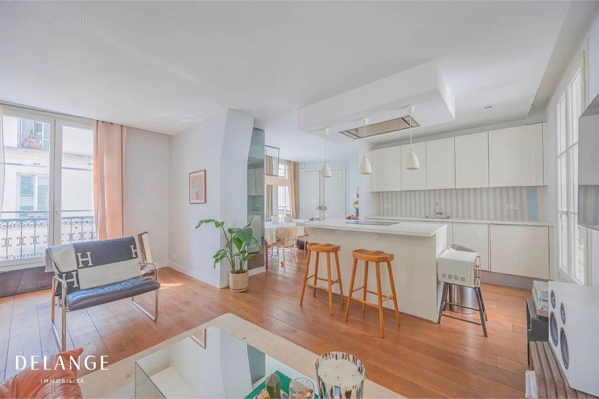 Appartement à PARIS-9E
