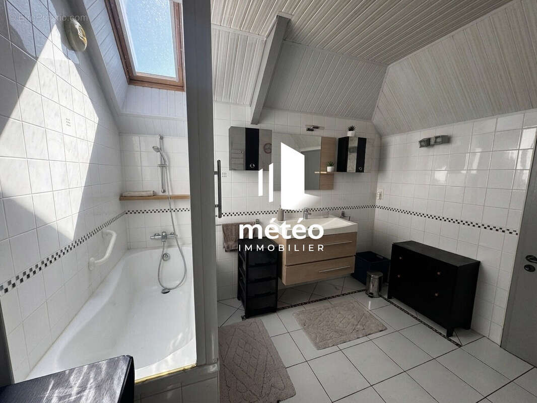Maison d'exception à vendre aux Sables d'Olonne - 11 pièces, 260 m² - photo 5
