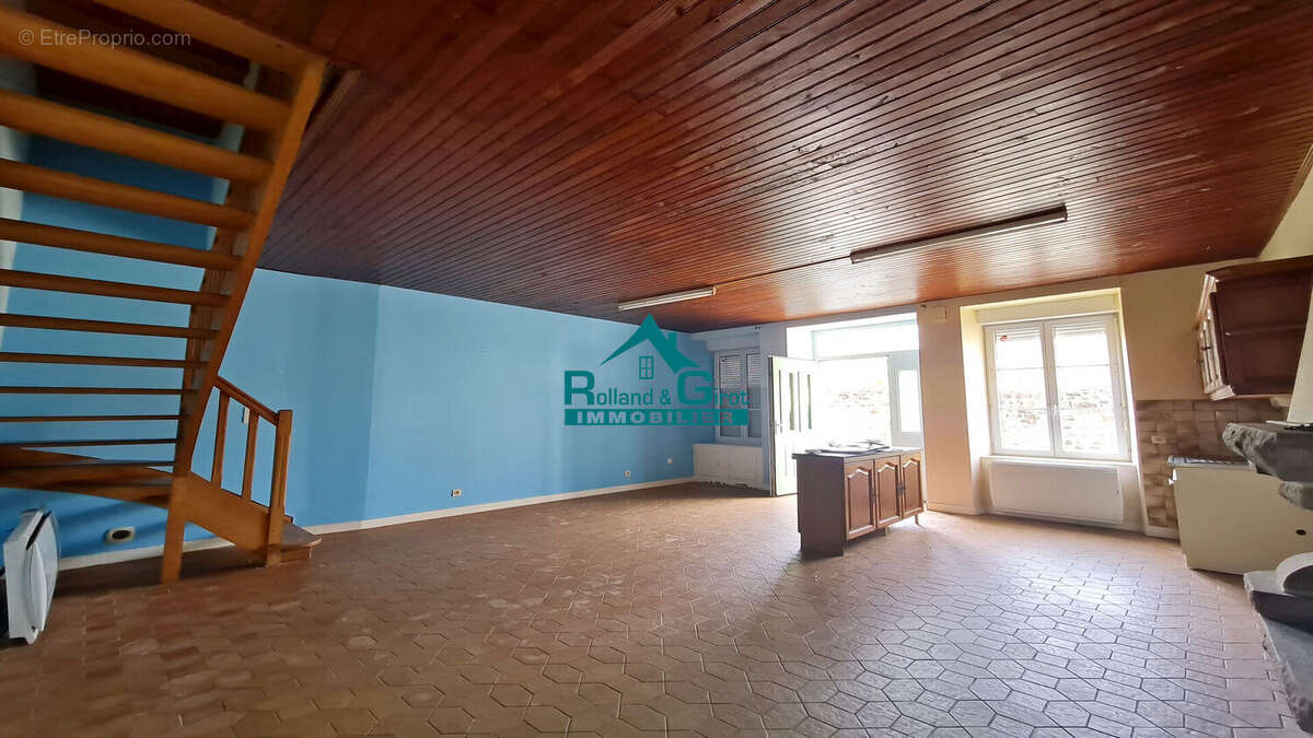 Maison à SENS-DE-BRETAGNE