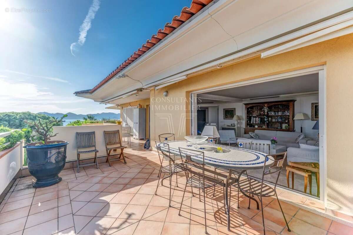 Appartement à CANNES