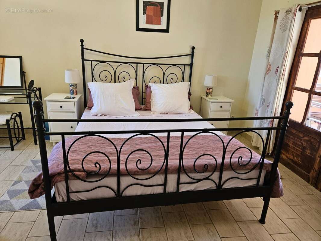 Maison à CASTELNAU-DE-GUERS