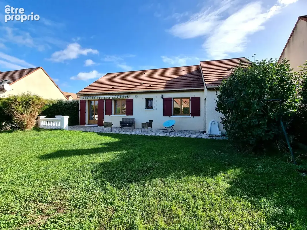 Vaux le penil - maison individuelle de plain pied - 3 chambres - garage - terrain 411m2 - photo 1