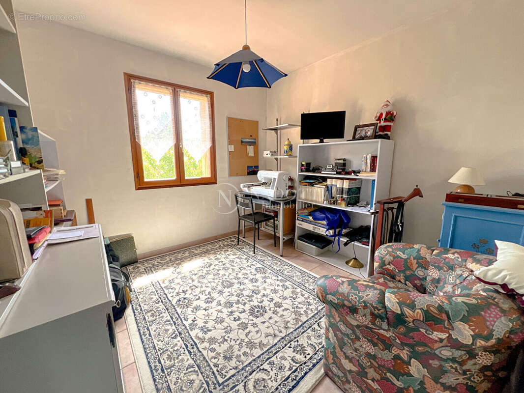 Maison Saint Pantaleon 5 pièce(s) 140 m2 - photo 12
