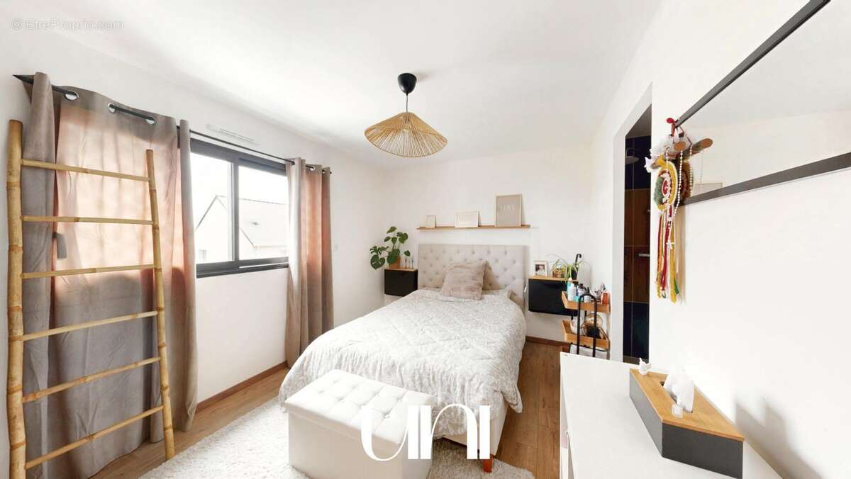 Maison à SAINT-MARTIN-DES-ENTREES