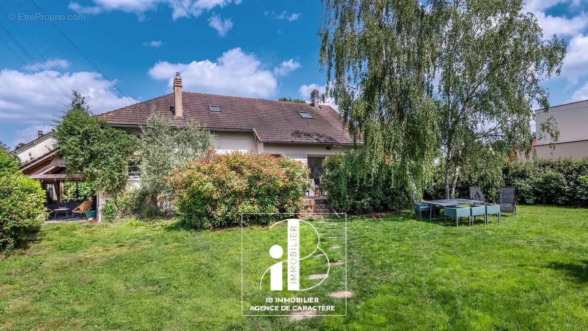 Maison à BOURRON-MARLOTTE