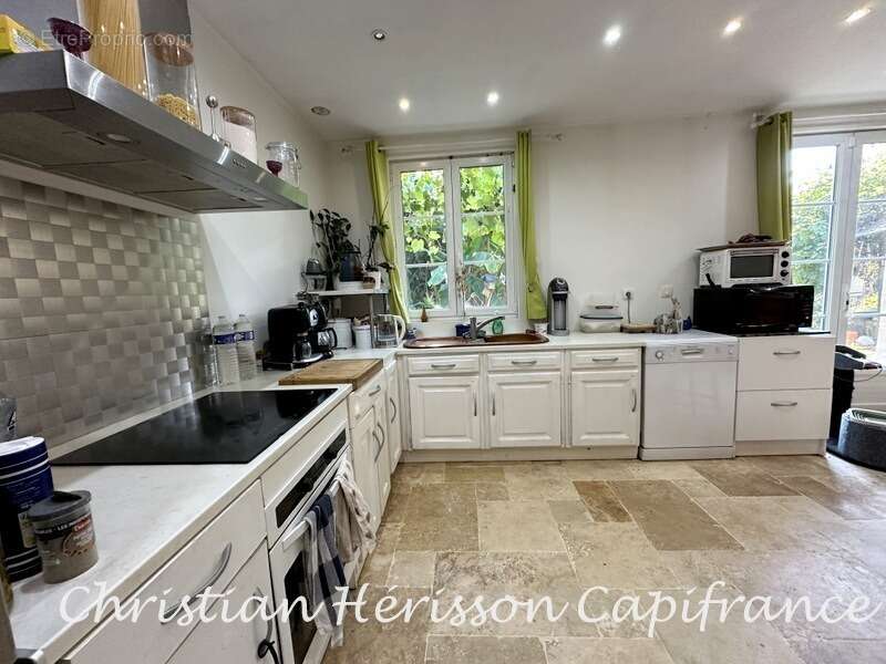 Dpt SARTHE (72), à vendre LA FERTE-BERNARD - PROPRIÉTÉ  P6 de 136 m² - Terrain de 1228 M² - photo 3