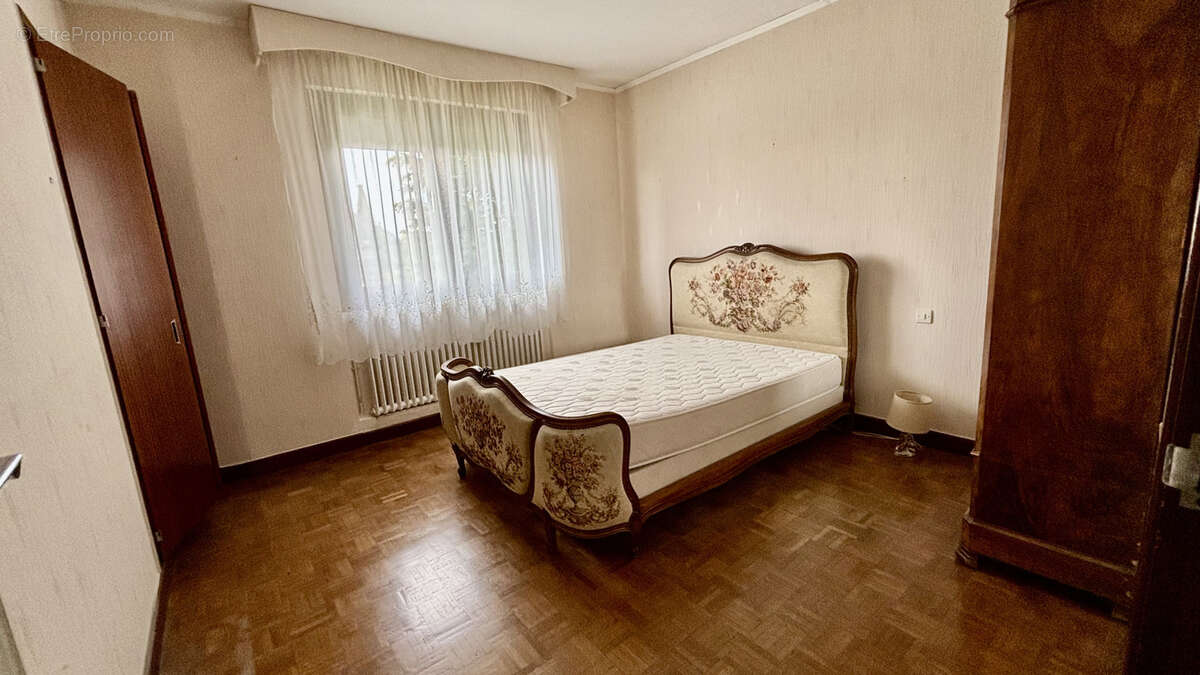 Maison à VAILLY-SUR-AISNE