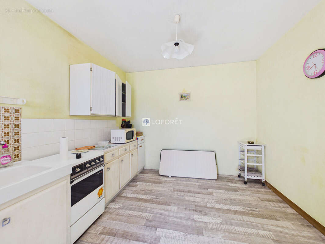 Maison LOCTUDY 14 Pièces 262 m² - photo 10
