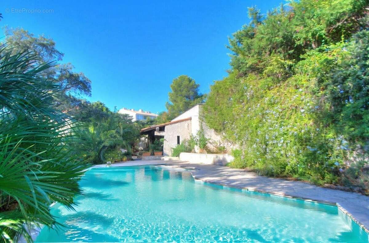 Maison à SAINT-RAPHAEL