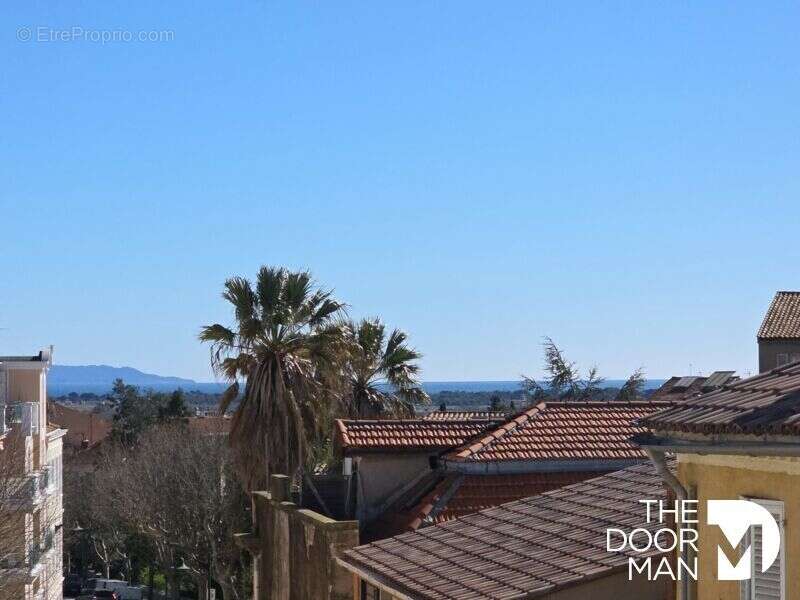 Appartement à HYERES