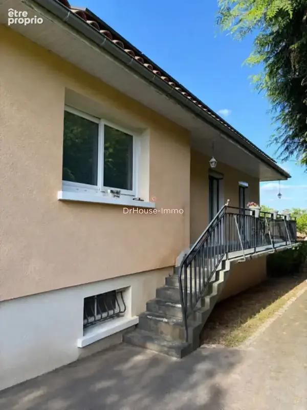 Maison 107 m² à Couhe  - photo 3