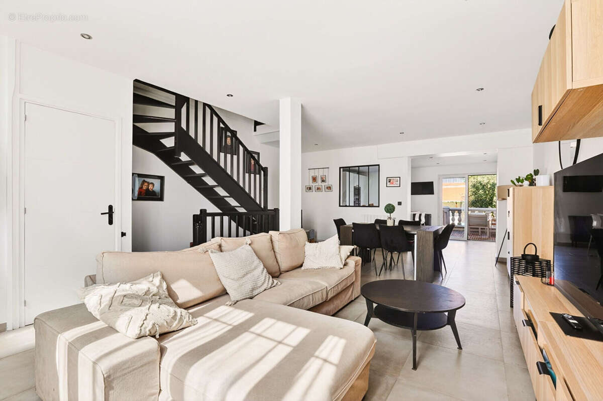 Maison à COLOMBES