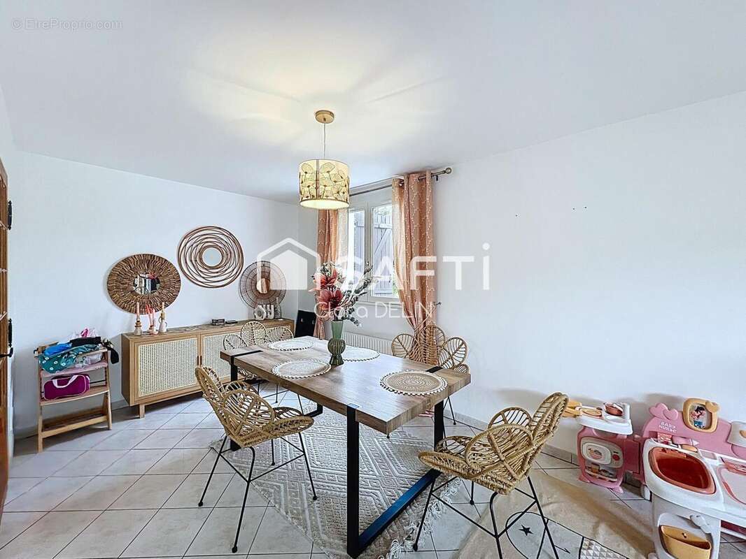 Photo 4 - Maison à VAUREAL