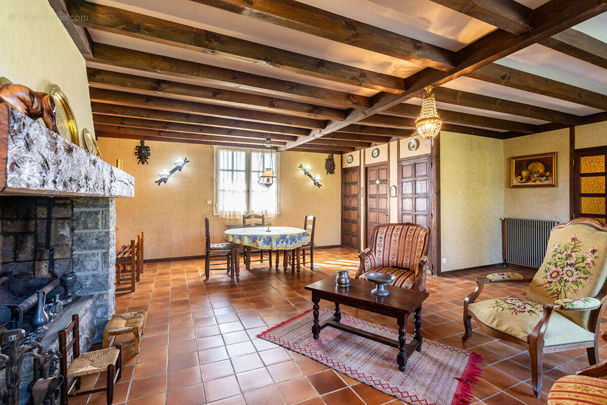 Maison à AIRE-SUR-L'ADOUR