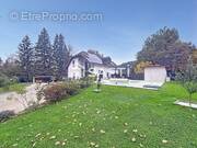 Photo 1 - Maison à ENTRE-DEUX-GUIERS