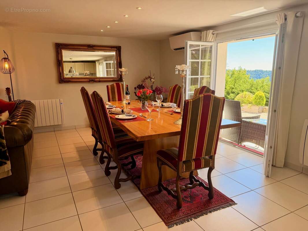 Maison de 4 chambres avec piscine chauffée et vue panoramique sur la vallée de la Dordogne, proche de Souillac - photo 5