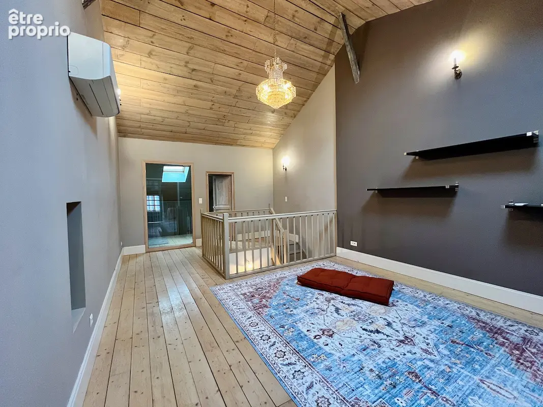 Villeneuve-sur-Lot, à deux pas du centre-ville, magnifique maison en pierre de 193 m² sur un terrain d'environ 180 m². Énorme co - photo 12