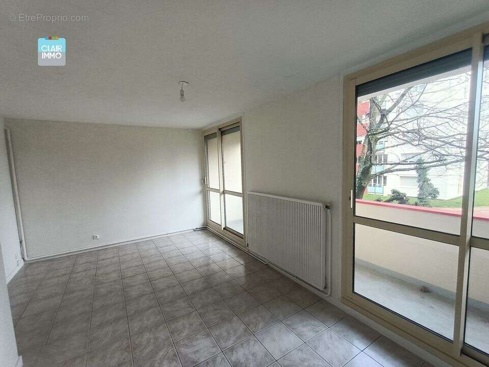 À vendre à Mâcon appartement T4 de 71,06 m² - Appartement à MACON