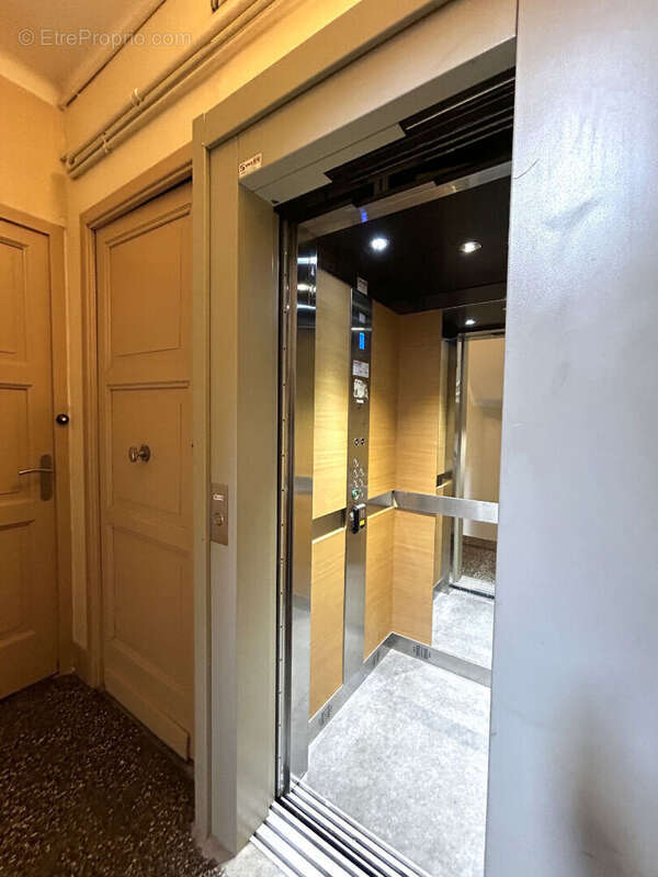 Appartement à CARCASSONNE