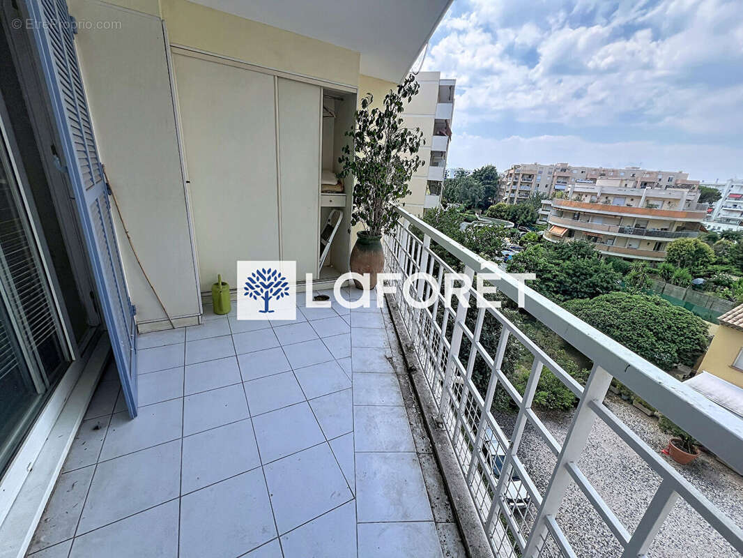 Cagnes-sur-mer  hippodrome  3 pièces 61,60 m²   terrasse  vue mer - photo 2
