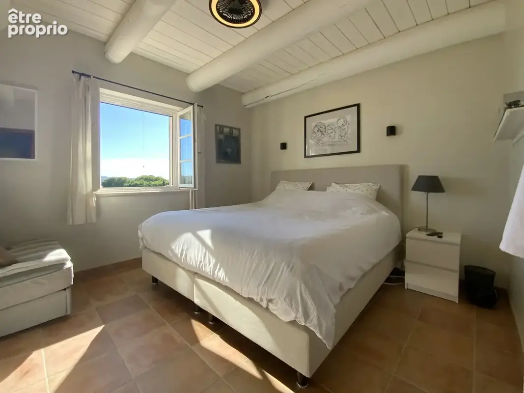 Propriété située à Uzès dans un secteur résidentiel. - photo 15