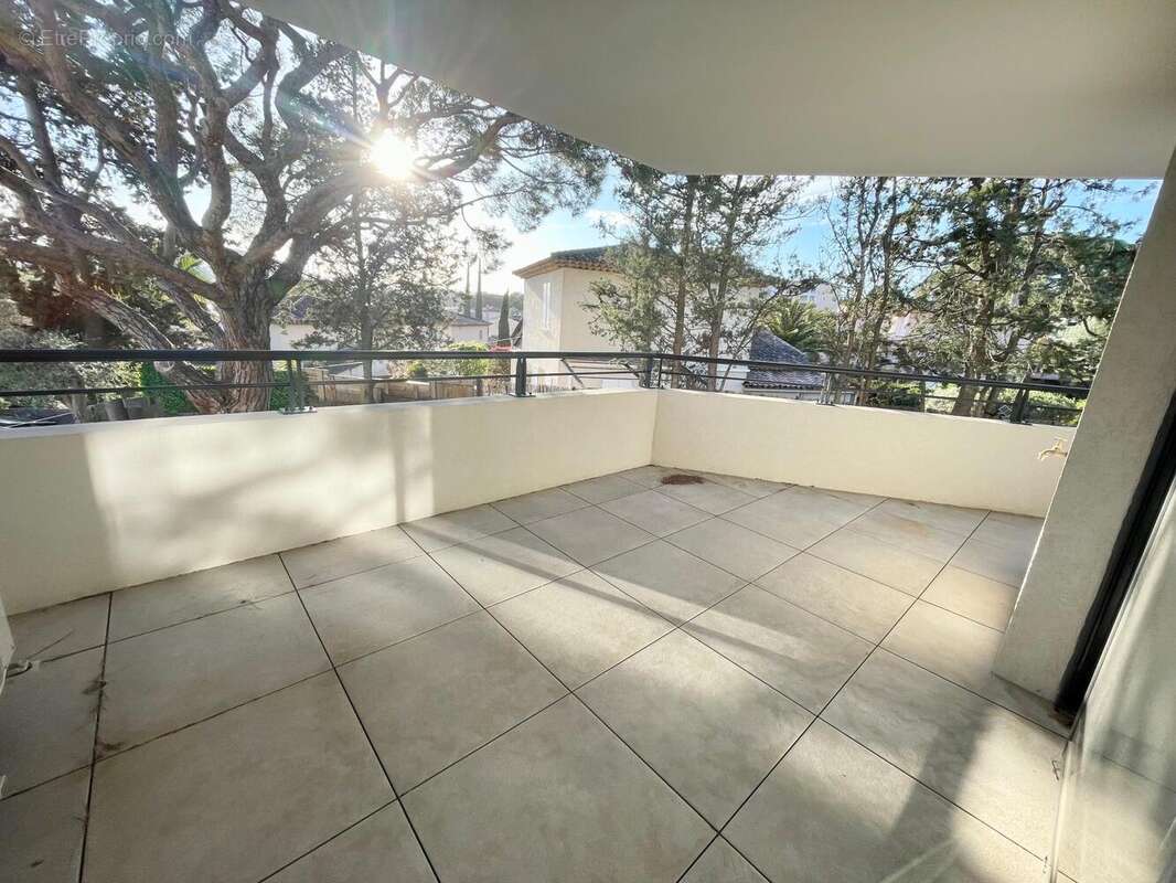 Photo 3 - Appartement à FREJUS