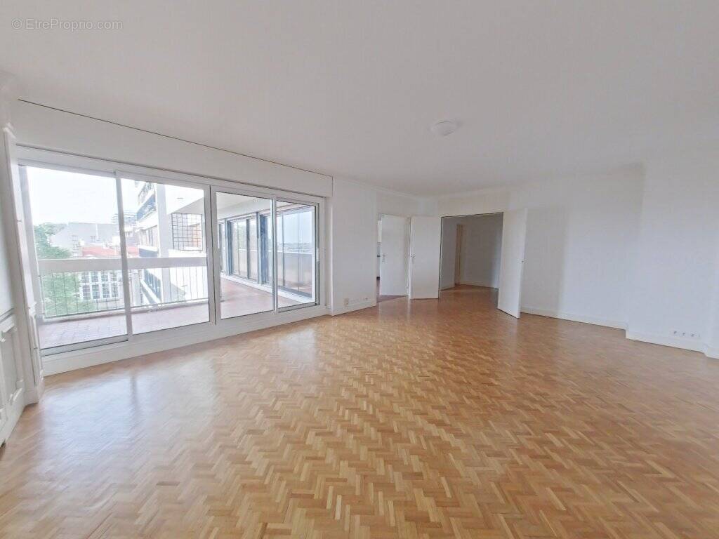 Appartement à PARIS-11E