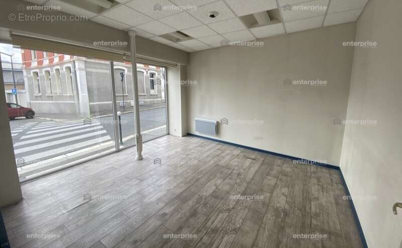 Commerce à SAINT-QUENTIN