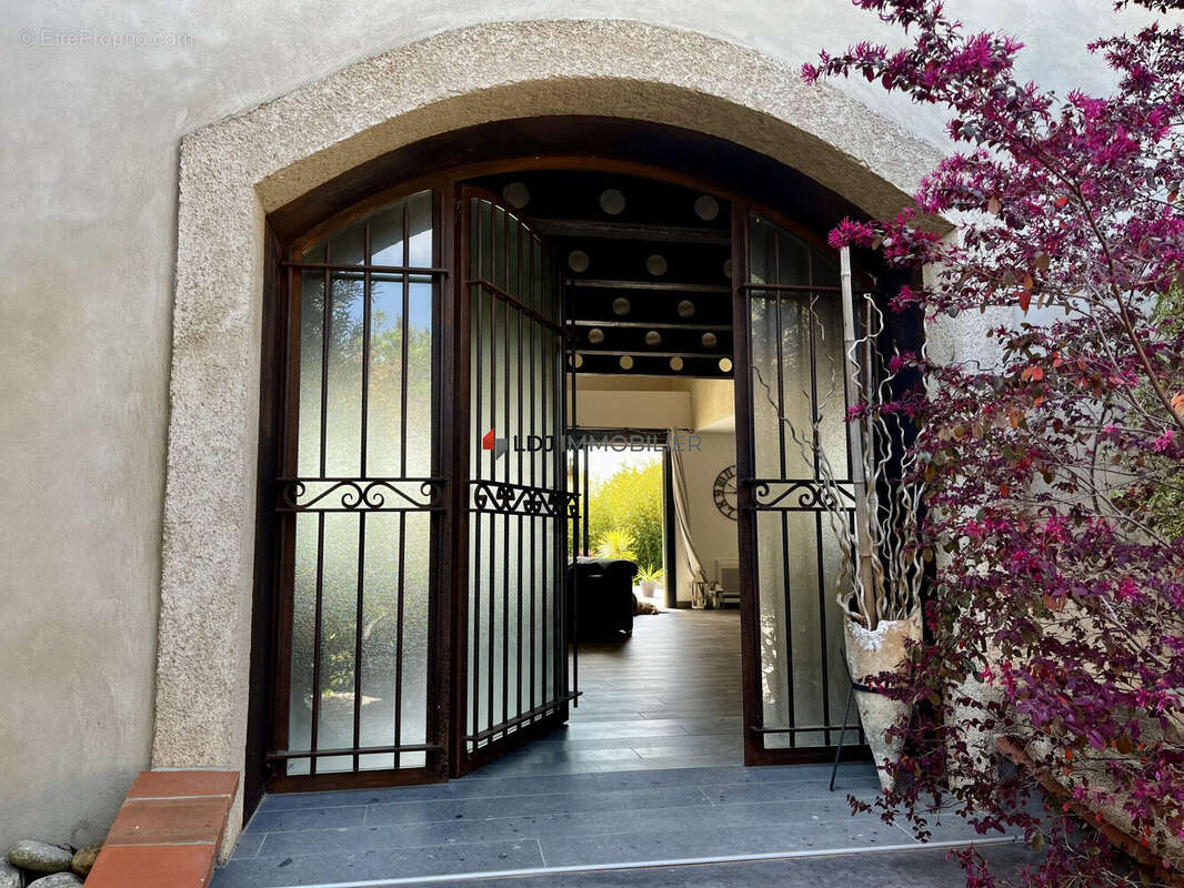 Maison à SAINT-FELIU-D&#039;AVALL