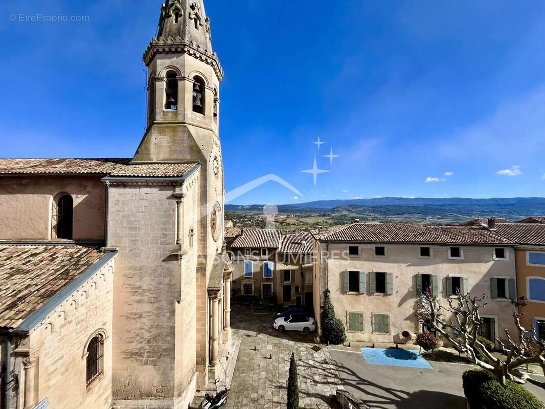 Maison à SAINT-SATURNIN-LES-APT
