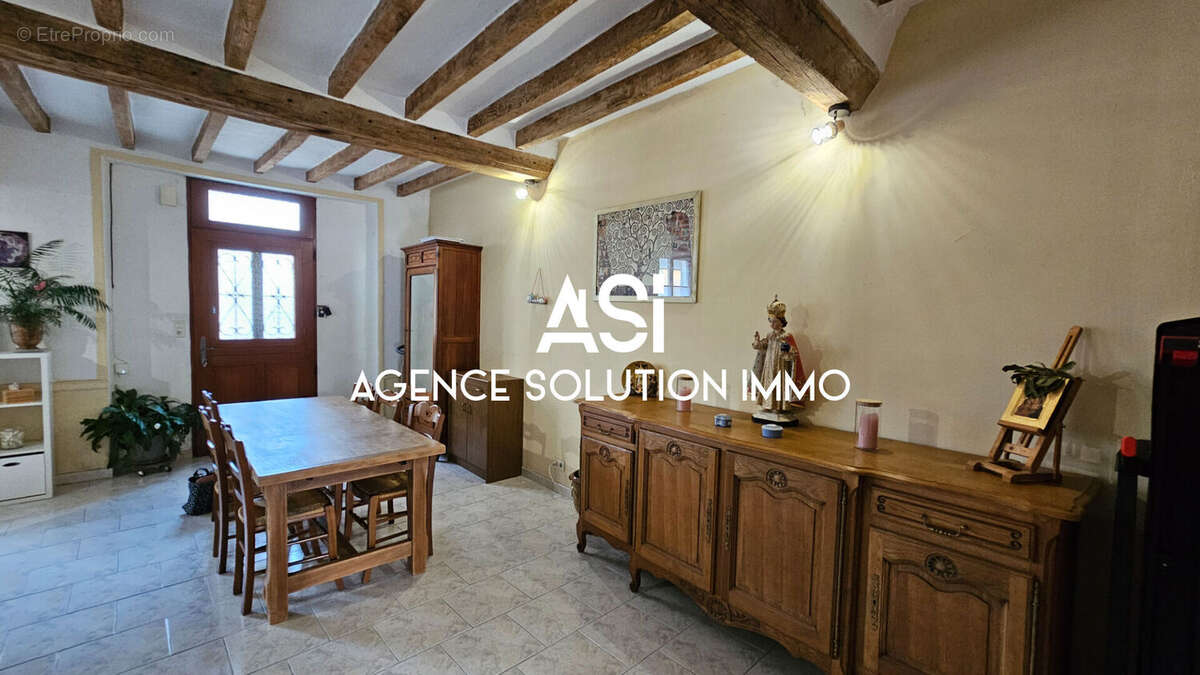 Maison à TORCE-VIVIERS-EN-CHARNIE