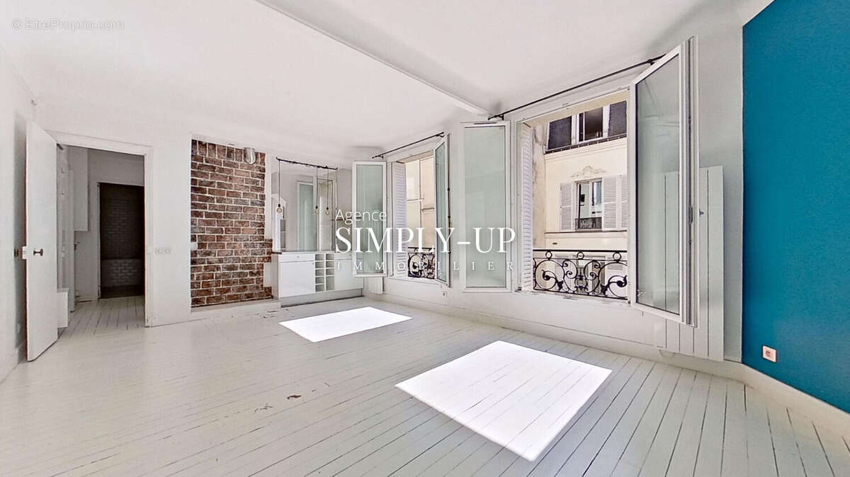 Appartement à PARIS-14E