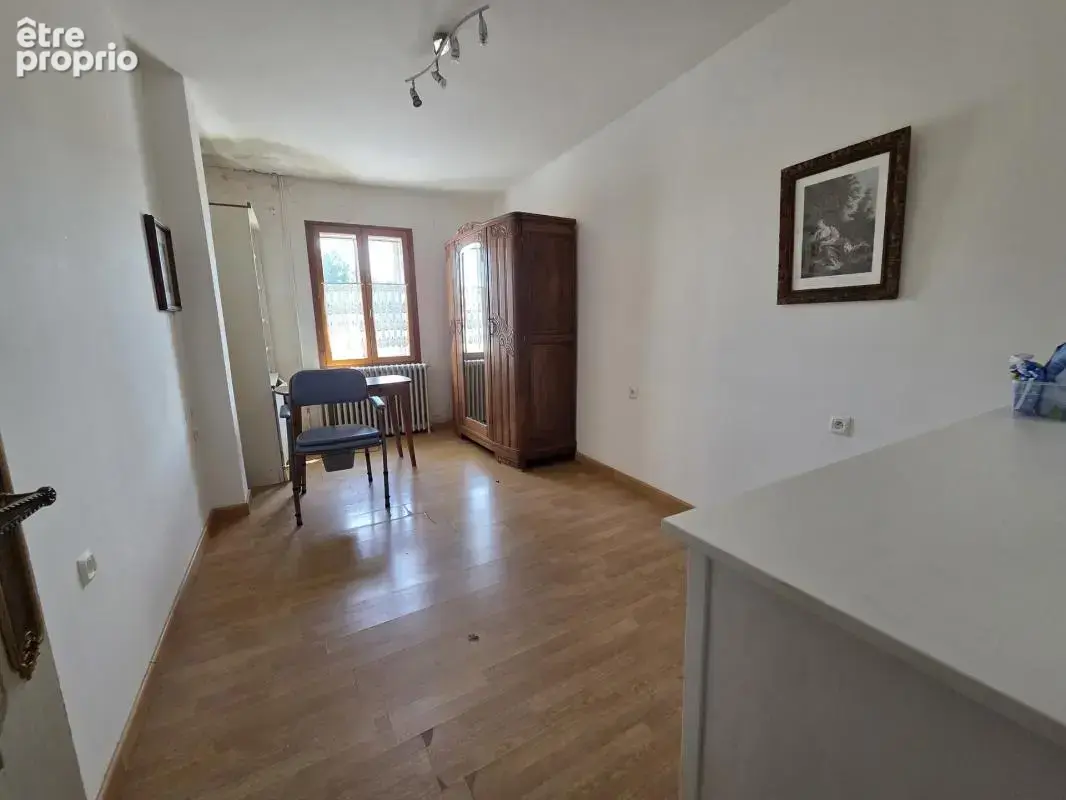 Maison de village 149m² hab sur 1700m² avec dependances - photo 7