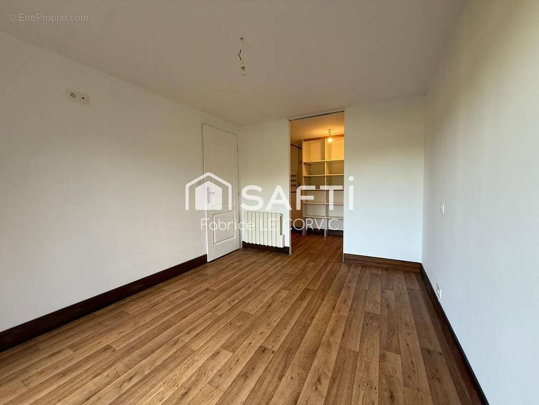 Photo 6 - Maison à GUENIN