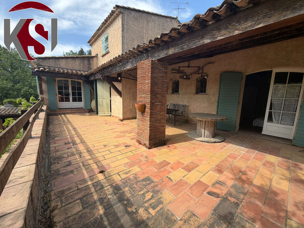 Maison à BRAS