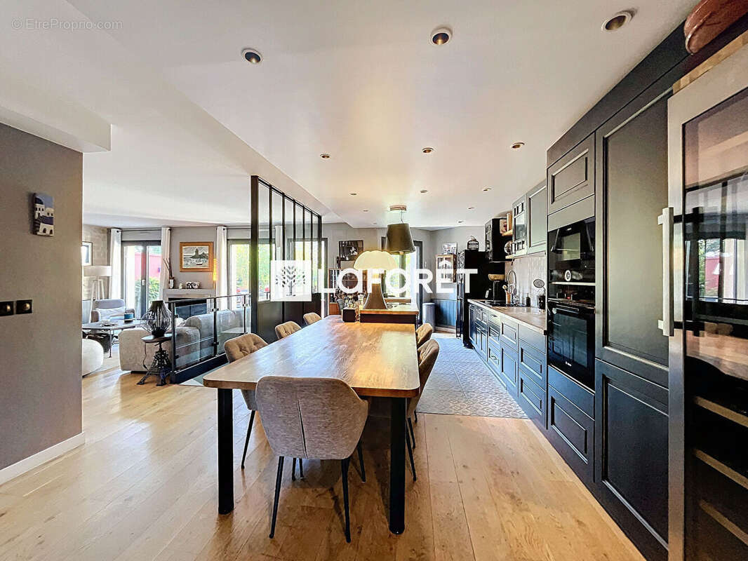 Appartement à CROISSY-SUR-SEINE