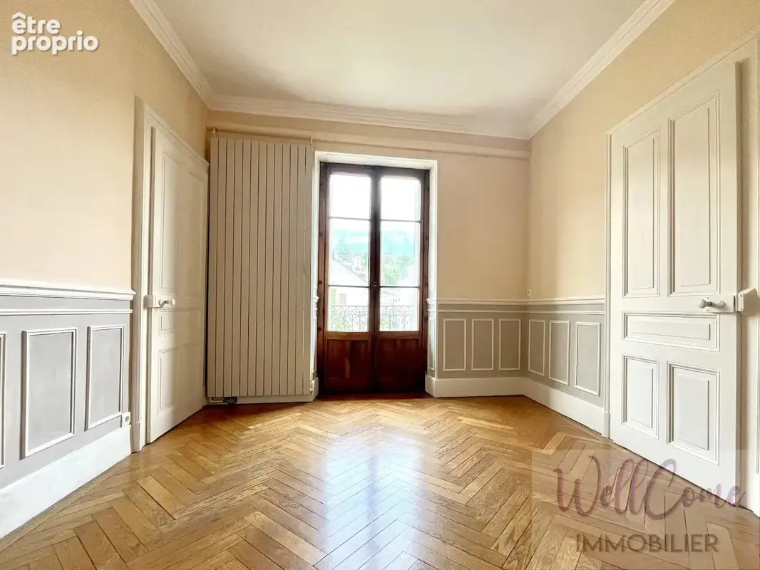 Appartement à AIX-LES-BAINS