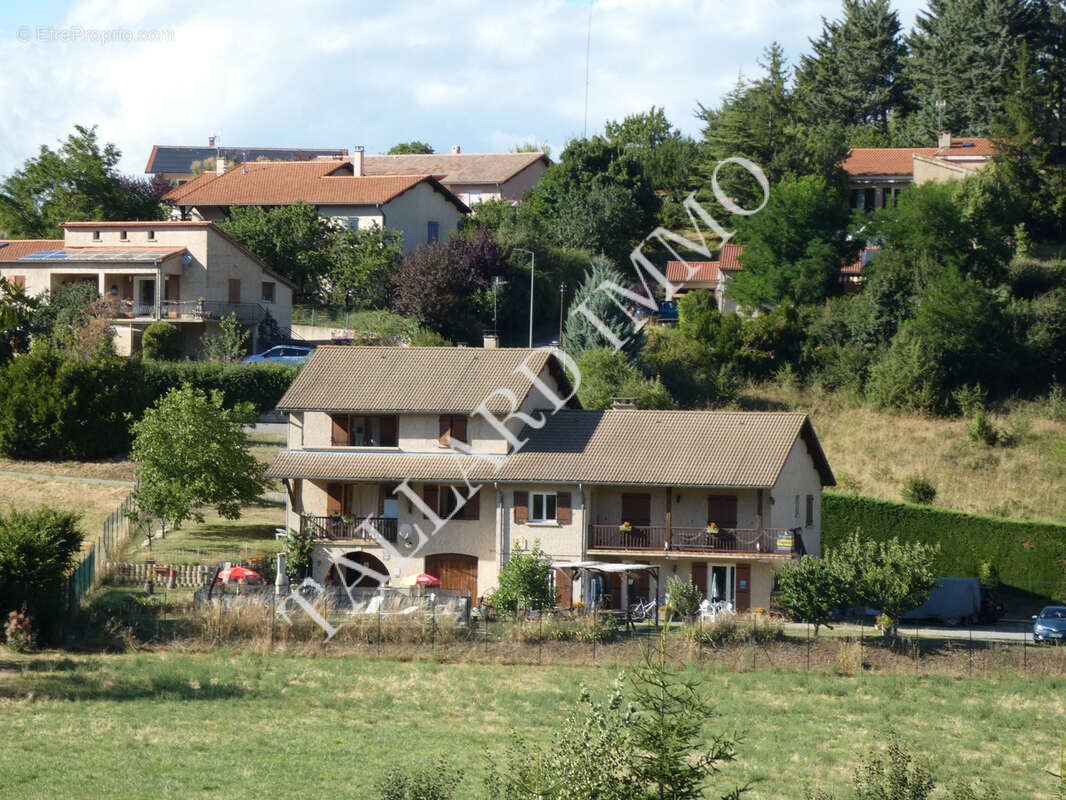 Maison à TURRIERS
