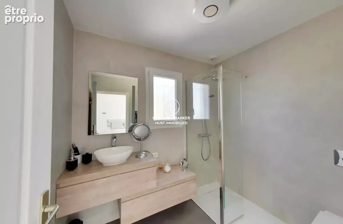 Villa d'architecte - route des plages - photo 12