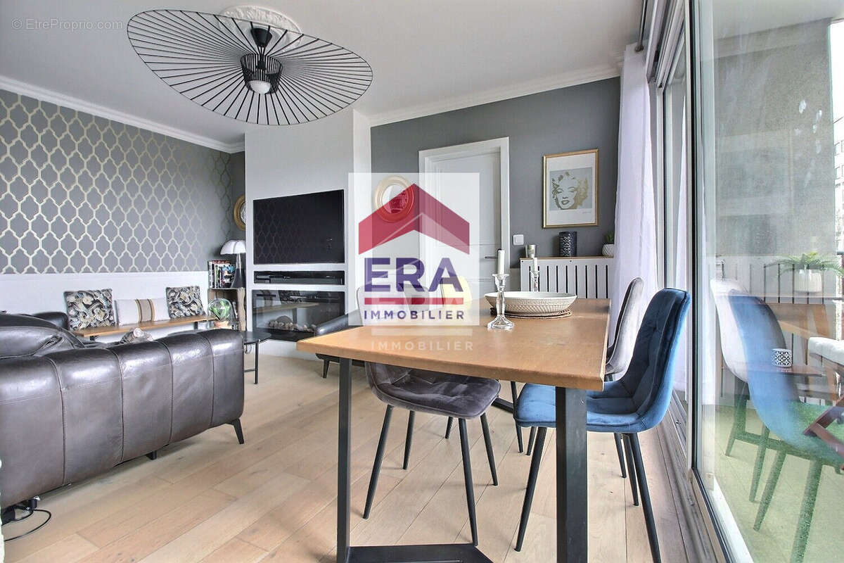 Appartement à VILLENEUVE-LA-GARENNE