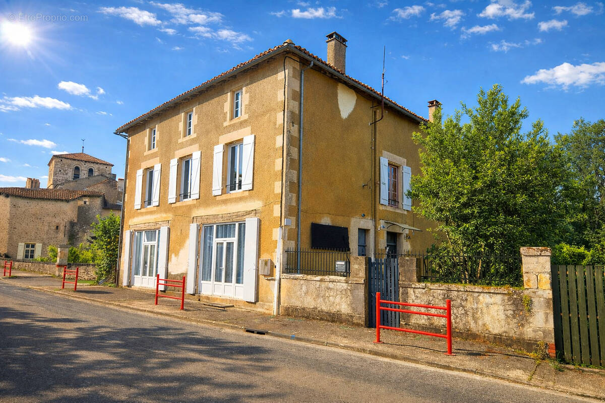 Maison à ALLOUE