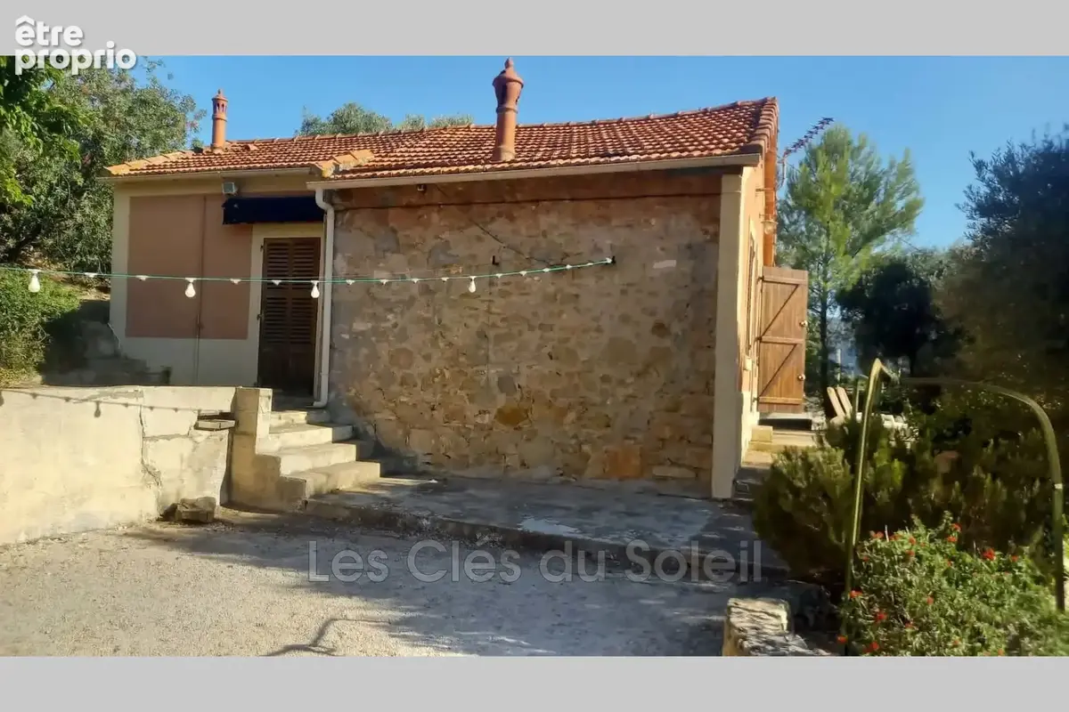 Maison à OLLIOULES