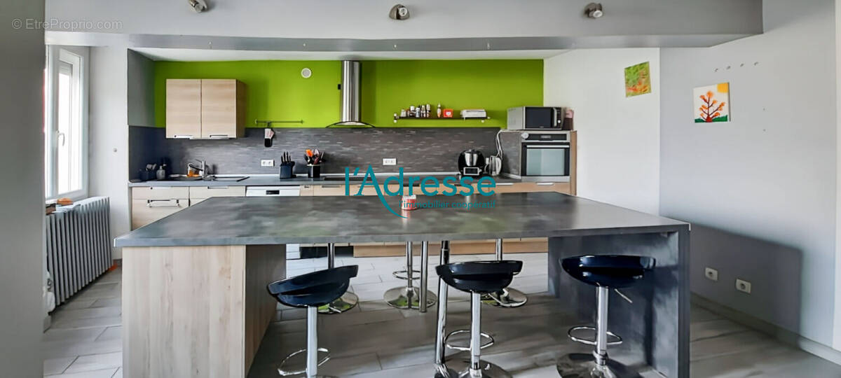 Maison à MONTREVAULT