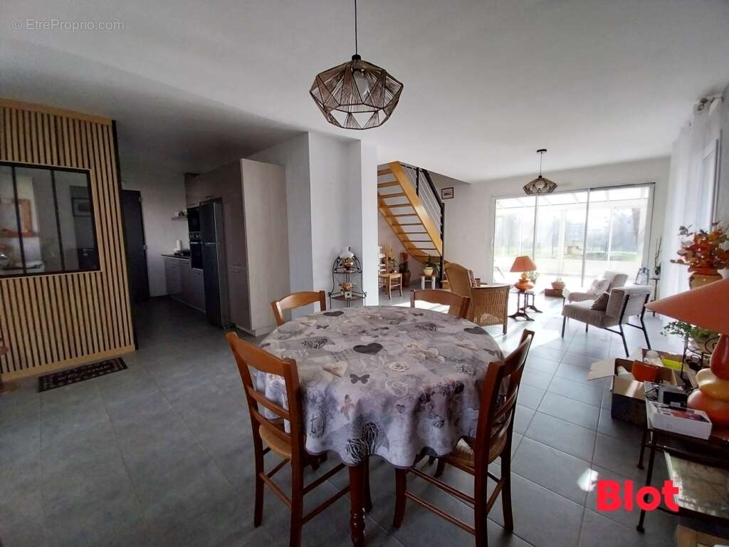 Maison à PLEUDIHEN-SUR-RANCE