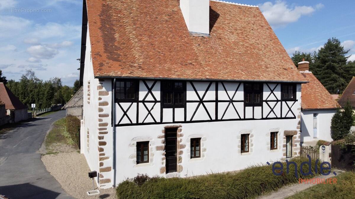 Maison à BRESSOLLES